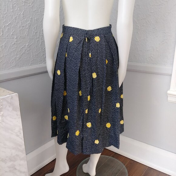 Vintage Skirt Navy Blue with Yellow Flowers - handmade, pleated, flowers - Picture 2 of 7